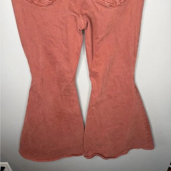 Shyanne High Rise Tulip Hem Super Flare Jeans - Picture 8 of 11